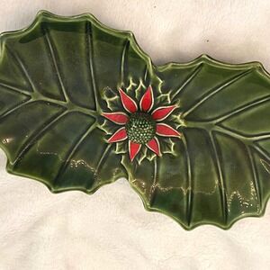 Enesco Holly Leaf Serving Tray 9in Green Excellent Poinsettia Divided Dish Xmas